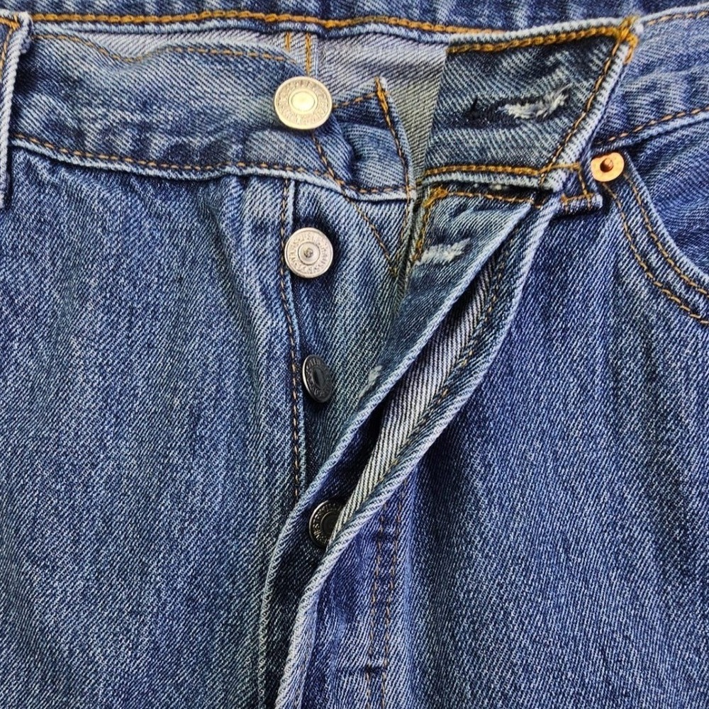 Levis 501 Original Fit Mens Jeans Medium Wash Blue Straight Leg 38x34 00501-0193 - Picture 3 of 12